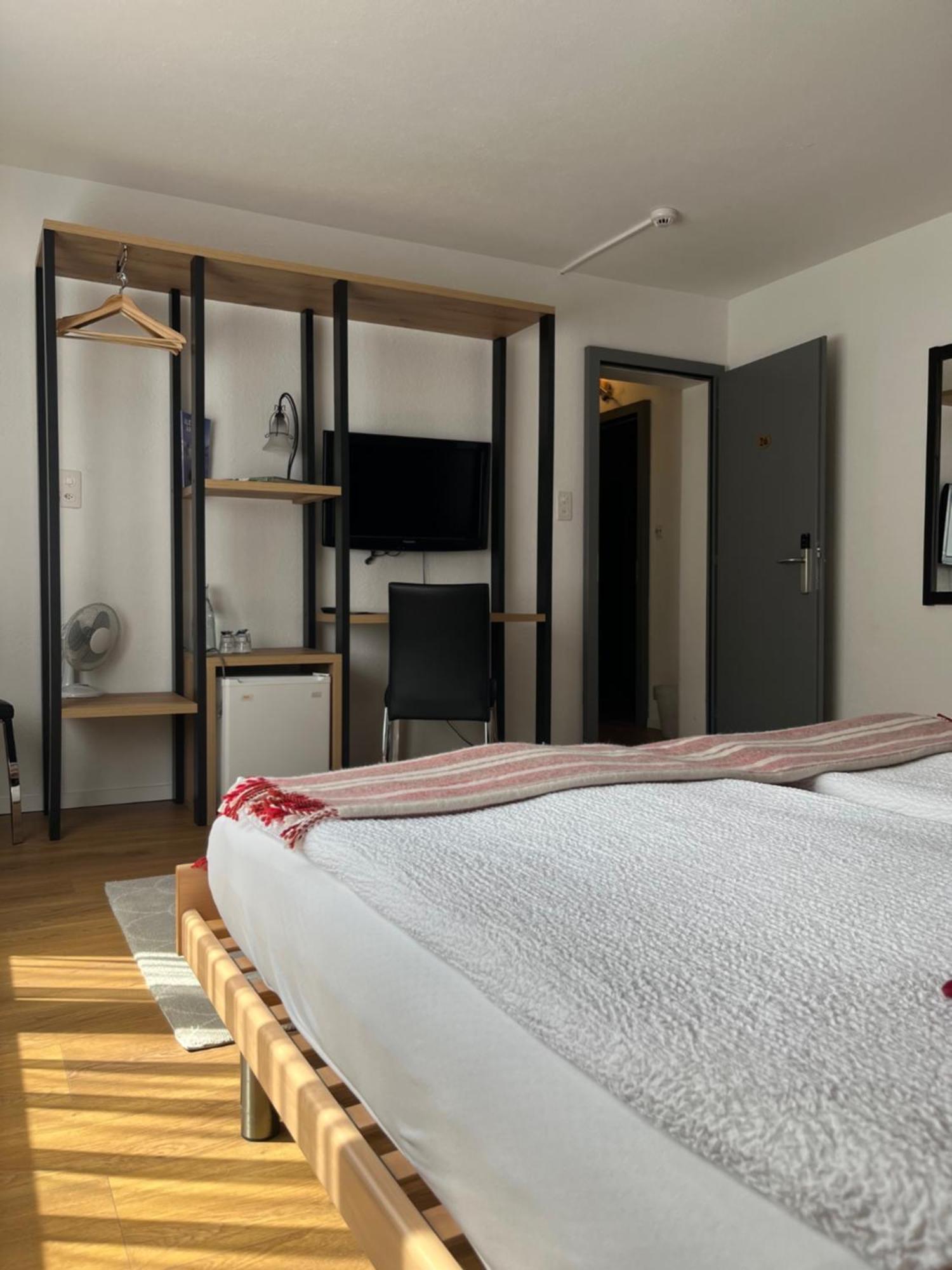 Hotel Europe Бриг Екстер'єр фото